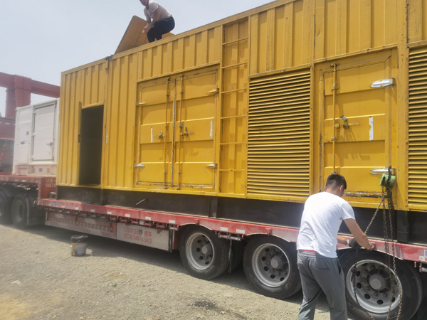 西藏除了负载情况和发动机维护,还有哪些因素会影响 200kw 柴油发电机的油耗?