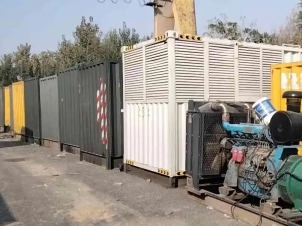 西藏200KW柴油发电机机组每小时油耗是多少？
